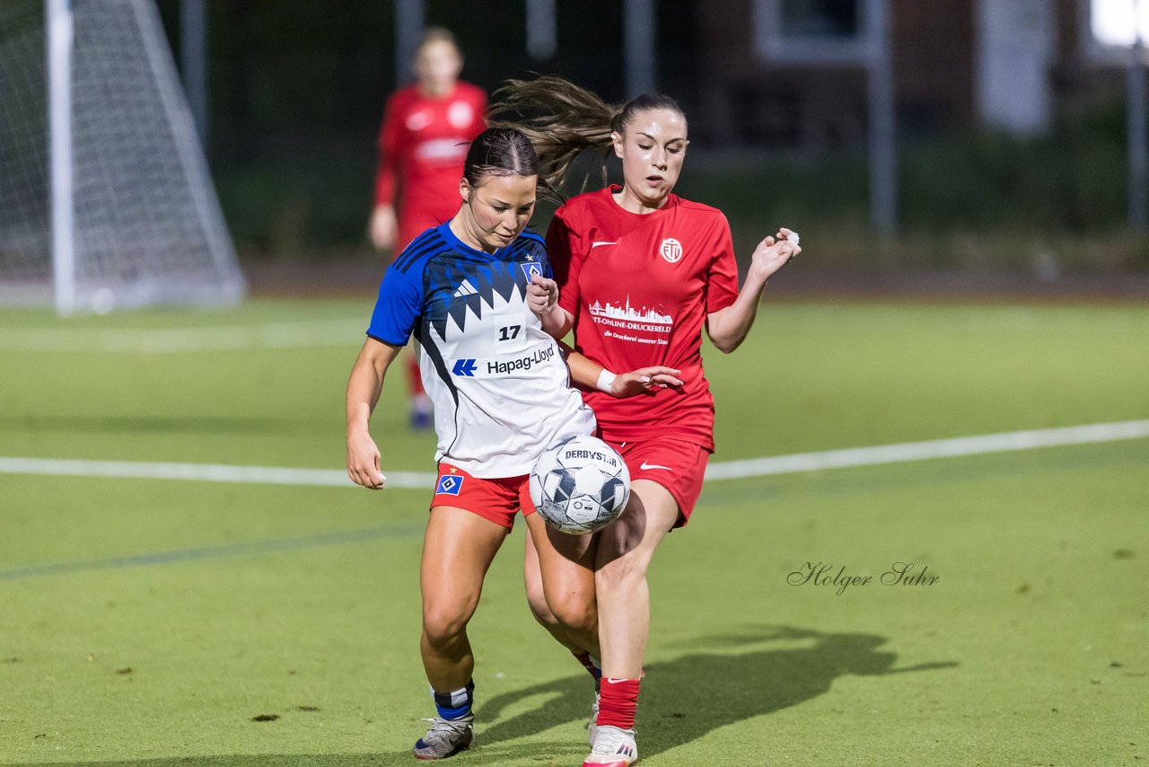 Bild 95 - wBJ Eimsbuettler TV - Hamburger SV : Ergebnis: 1:2